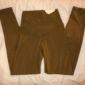 Offline by Aerie Real Me High Waisted Crossover Legging